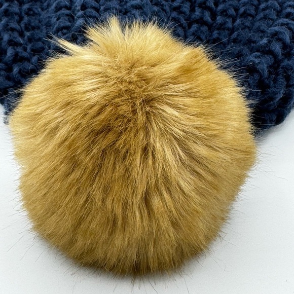 Kyi Kyi Canada Wool Blend Navy Pom Pom Beanie - Picture 4 of 8